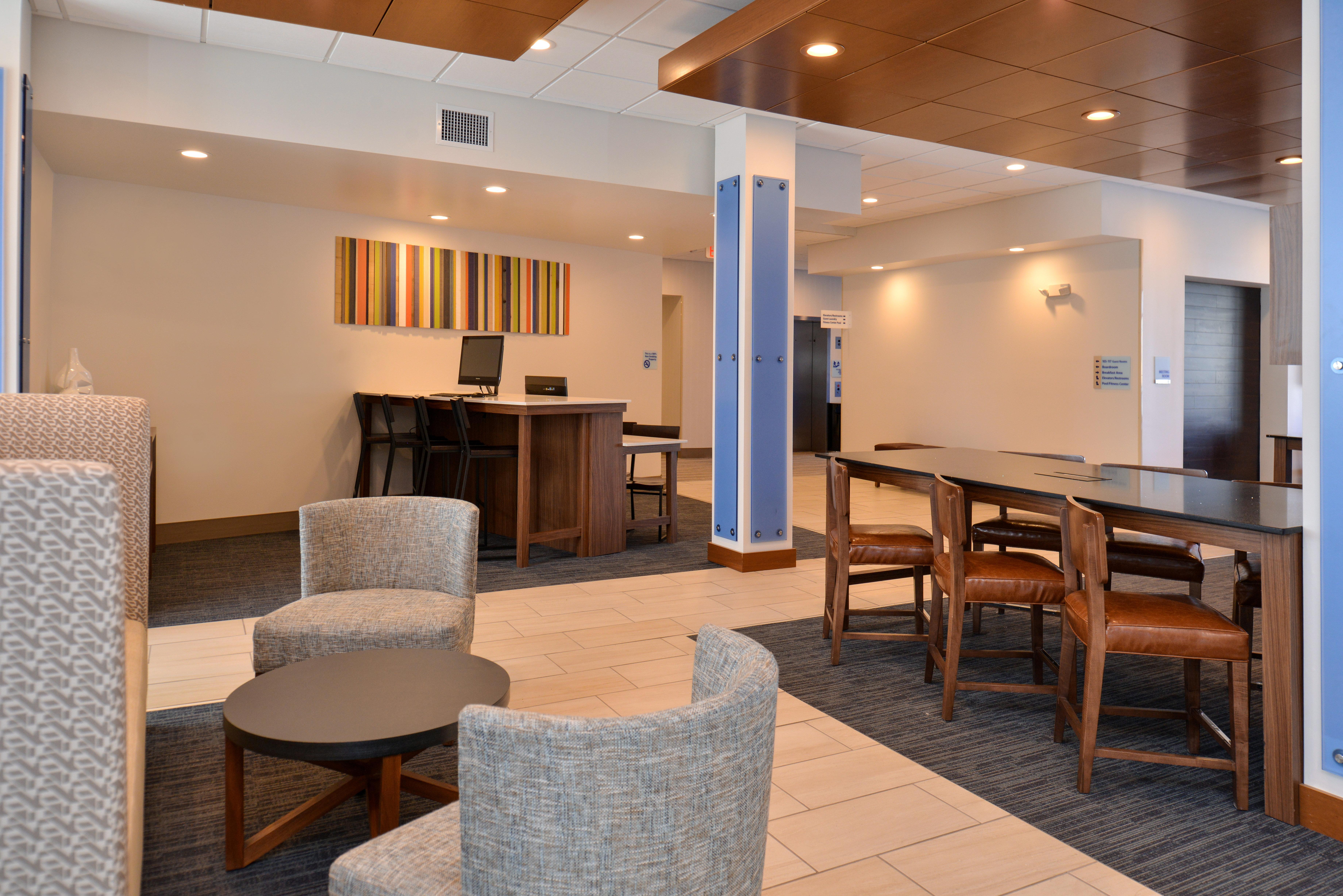 Holiday Inn Express & Suites Farmington Hills - Detroit By Ihg Luaran gambar
